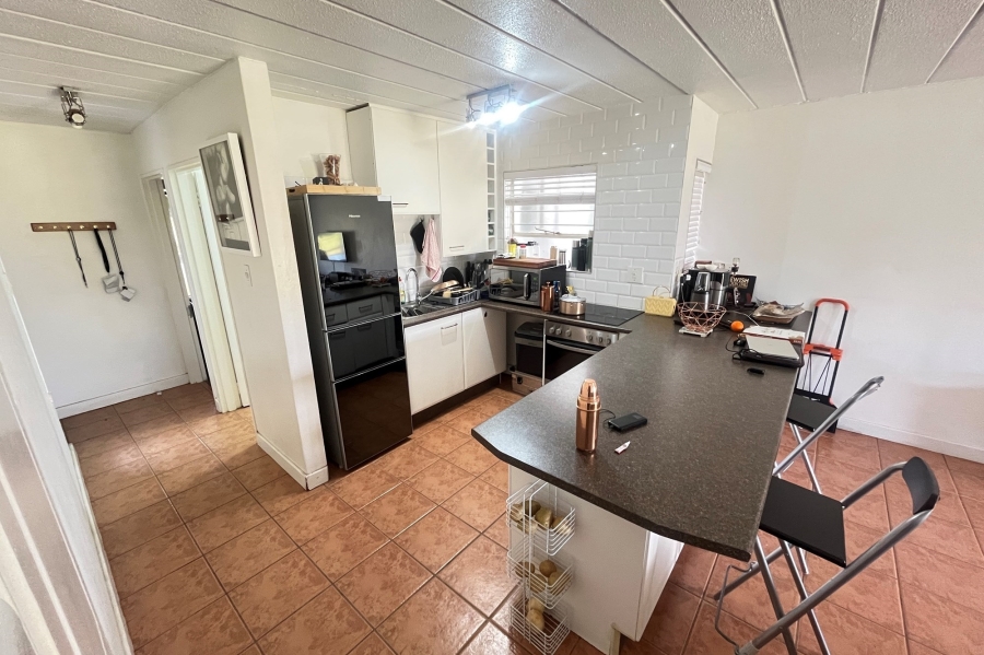 To Let 3 Bedroom Property for Rent in Caribbean Beach Club North West